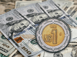 Considera que la cotización del tipo de cambio del dólar con el peso mexicano se modifica según el pronóstico financiero. ESPECIAL