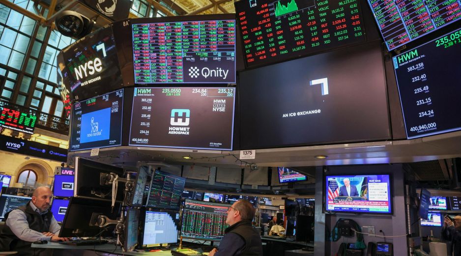 La Bolsa de Nueva York cerró casi estática en la que podría ser la última jornada antes de que se cumpla el plazo de Trump a Irán. EFE/S. Yenesel