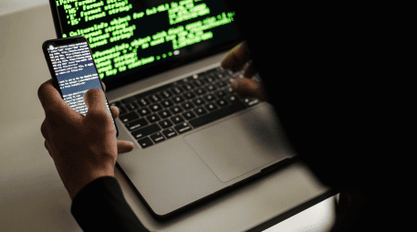 Ante el alarmante aumento del 475% en fraudes por compra de boletos entre 2021 y 2023 reportado por el Consejo Ciudadano, la Policía Cibernética lanza las siguientes recomendaciones. CANVA