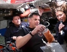 Tener un inodoro espacial no es tan genial como suena, y eso lo comprobaron los astronautas de Artemis II. EFE/NASA