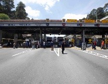 Agricultores realizaron un bloqueo en la caseta México–Toluca para exigir apoyos al campo y soluciones ante la escasez de agua. SUN/O. Alvarado