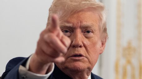 Trump aseguró ayer que, tras dialogar con autoridades de Pakistán, optó por posponer durante dos semanas el ataque contra infraestructuras estratégicas de Irán. AP/Archivo