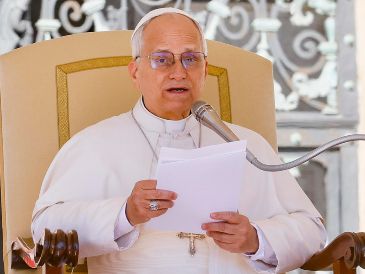 León XIV calificó el martes de inaceptable la amenaza del presidente de Estados Unidos, Donald Trump, contra Irán. EFE/EPA/F. Frustaci