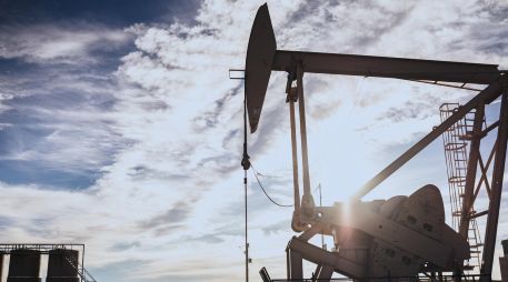 El Gobierno Federal busca reducir la dependencia del gas importado, particularmente desde Estados Unidos, y avanzar hacia la soberanía energética en la próxima década. ESPECIAL / CANVA