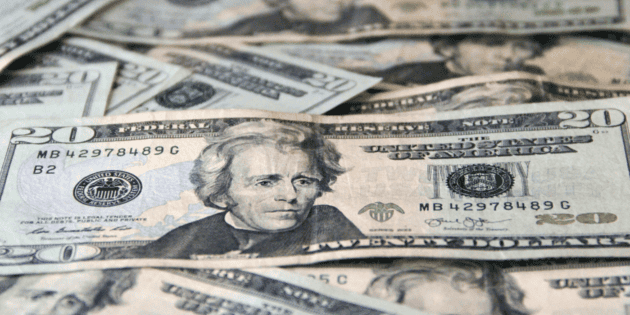 Cierre del d&oacute;lar HOY: Billete verde baja a 17.44 pesos y acumula ca&iacute;da