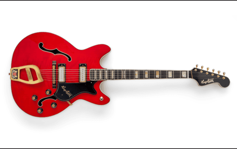 Presley tocó la Hagstrom Viking durante el especial de televisión de 1968 'Singer Presents... Elvis'. EFE/Sotheby's