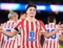 Julian Álvarez abrió el marcador en el juego de ida con un extraordinario tiro libre. EFE.