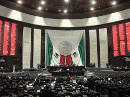 Desde la bancada oficialista, también se defendió que la iniciativa forma parte de la política de reducción de privilegios y reorientación del gasto público hacia programas sociales. SUN / M. Jasso