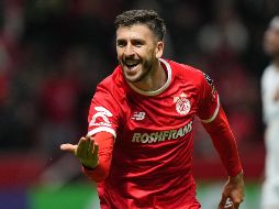 Paulinho superó la meta del Galaxy a los minutos 43, 73 y 85. AP/F. Llano