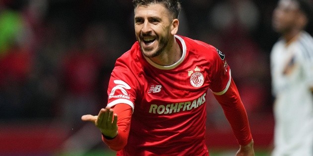 Concachampions: Toluca vence al Galaxy con triplete de Paulinho