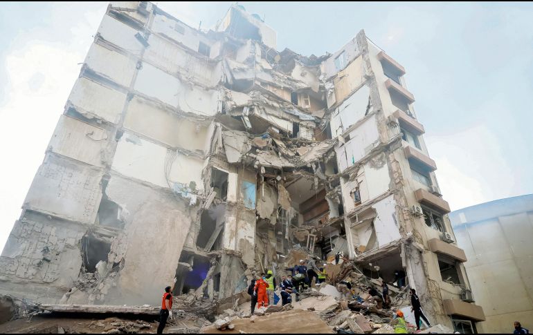 Los misiles israelíes impactaron más de 100 objetivos. Colapsaron edificios enteros. EFE