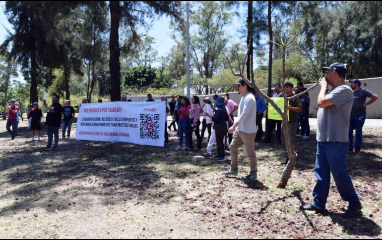 El gobierno informó que Uber no tiene permiso para brindar servicio dentro de los aeropuertos del país, contrario a lo que la empresa había señalado ayer. ESPECIAL