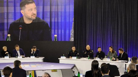 Volodímir Zelenski remarcó que la gente necesita celebrar las Pascuas sin amenazas de ataques. EFE/I. Trachenko