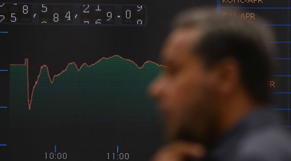 Al interior del IPC destacaron los avances de las emisoras Peñoles, Grupo Carso y América Móvil. EFE/S. Akber