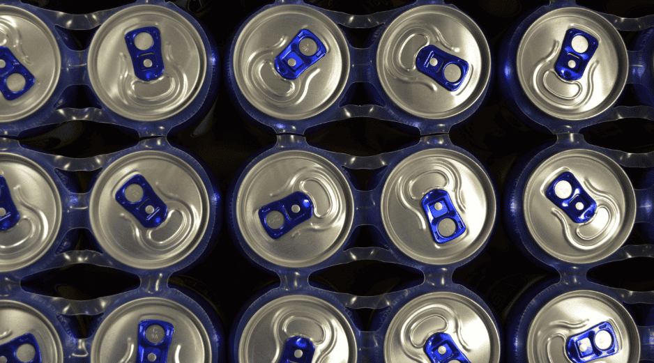 La eliminación de este arancel a los envases forma parte de una reestructuración más amplia de la política comercial de Estados Unidos bajo la Sección 232. CANVA