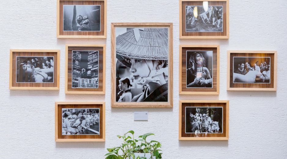 La muestra reúne más de cien fotografías originales que documentan la vida cotidiana en Japón. CORTESÍA