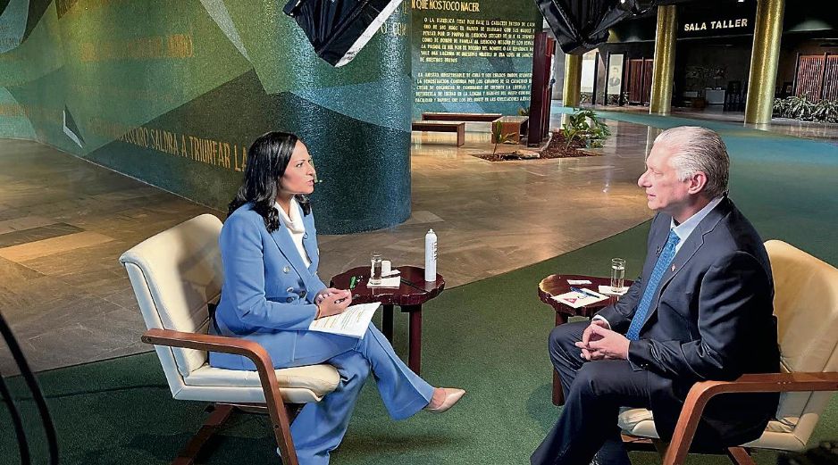 Díaz-Canel charló con la periodista Kristen Welker sobre la política interna cubana, donde descartó la idea de abandonar la presidencia. EFE