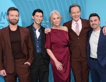 Christopher Masterson, Justin Berfield, Jane Kaczmarek, Bryan Cranston y Frankie Muniz en el estreno de 