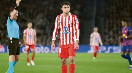 Marc Pubill. El defensor quedó en el centro de la polémica tras una acción clave en la derrota de los culés. ESPECIAL