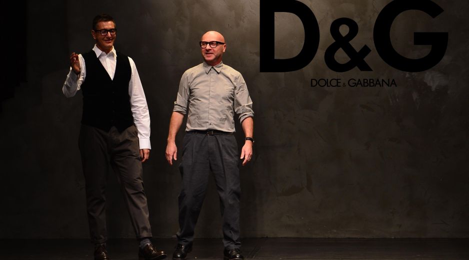 Stefano Gabbana, a la izquierda, acompañado de Domenico Dolce para un evento de la marca de moda. AFP / ARCHIVO