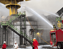 Sheinbaum explicó que el incendio en la refinería de Dos Bocas tardó de dos a dos horas y media en ser controlado. ESPECIAL/Pemex