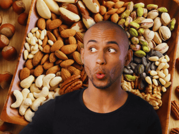 El lavado de los frutos secos es una medida preventiva clave para reducir la exposición a microorganismos patógenos. ESPECIAL / CANVA