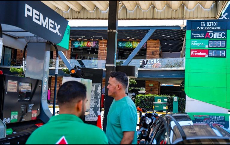 La Profeco inició hace unos días un operativo de vigilancia a gasolineras para que se respete el precio máximo. EL INFORMADOR / A. NAVARRO