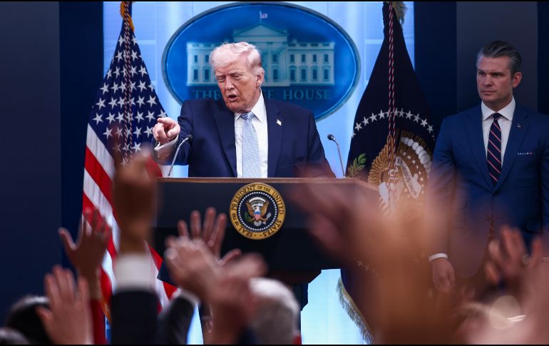 La Administración de Donald Trump advierte que podría recurrir a la fuerza si fracasan las negociaciones con Teherán. EFE/ARCHIVO