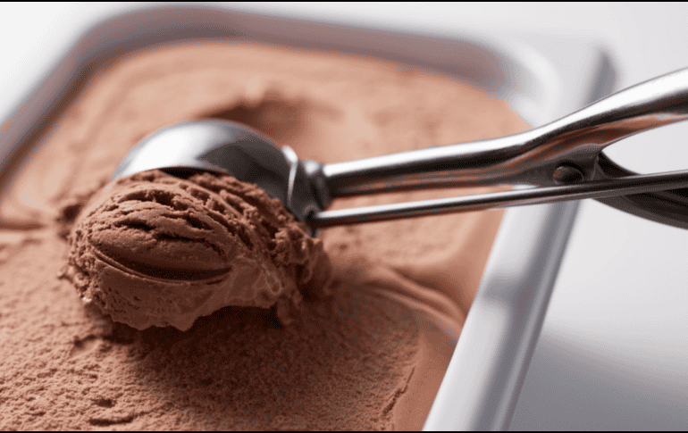 Estudios revelan que este postre diversos es una de las categorías con mayor nivel de conexión emocional, debido a su capacidad de acompañar momentos significativos, lo que explicaría que sea el snack favorito de muchas personas. CANVA