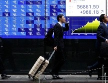 En el cómputo semanal, el Dow Jones ganó un 3 %, el S&P 500 avanzó un 3.6 % y el Nasdaq subió un 4.7 por ciento. EFE/F. Robichon