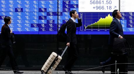 En el cómputo semanal, el Dow Jones ganó un 3 %, el S&P 500 avanzó un 3.6 % y el Nasdaq subió un 4.7 por ciento. EFE/F. Robichon