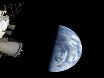 La misión Artemis II de la NASA regresará al planeta Tierra este viernes 10 de abril y su aterrizaje está programado para que ocurra alrededor de las 8:07 PM, hora del este de Estados Unidos; es decir, aproximadamente a las 6:07 PM en el horario del centro de México. NASA