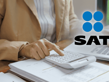 Realizar el trámite con anticipación no solo evita saturaciones en la plataforma permite acceder más rápido a posibles devoluciones. SAT/CANVA/ESPECIAL