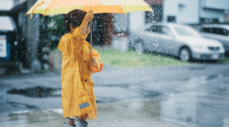 Si sale en estos días aléjate de lugares próximos a muros, árboles, cables de luz y espectaculares en visible riesgo de caer. CANVA