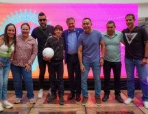 Entre risas, dinámicas deportivas y obsequios, se vivió un ambiente festivo en el que niñas y niños pudieron convivir con sus ídolos y disfrutar de un adelanto de lo que será la experiencia mundialista. EL INFORMADOR / A. Navarro