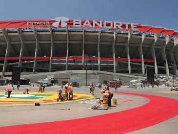 Los lugares del estacionamiento del estadio serían gratuitos solo para los dueños de palcos. EFE/M. Guzmán