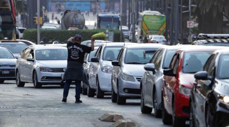 El programa Hoy No Circula se aplica de las 5:00 a las 22:00 horas en todas las alcaldías de la Ciudad de México y en tres zonas conurbadas del Estado de México. SUN/F. Rojas