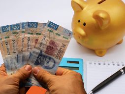 Con esta reforma se pone fin a esquemas de retiro que permitían a exservidores públicos recibir ingresos mensuales de hasta un millón de pesos. ESPECIAL / CANVA