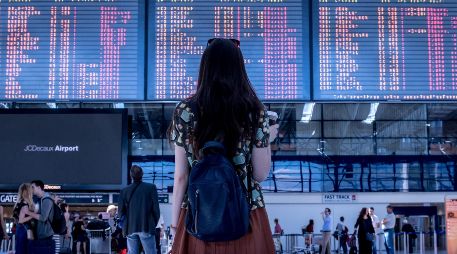 El Aeropuerto Internacional de la Ciudad de México tiene reglas muy claras respecto a lo que puedes empacar y lo que no. ESPECIAL/PIXABAY