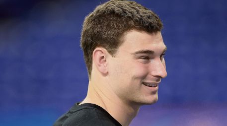 Fernando Mendoza. El quarterback se perfila como el favorito para la primera elección. AFP