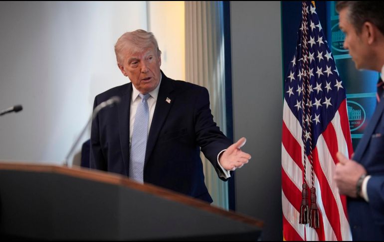 El presidente estadounidense viajará a Pekín el próximo mes para reunirse con su homólogo, Xi Jinping. EFE/Y. GRIPAS