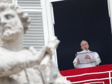 El Pontífice ha continuado con sus ya constantes llamamientos a poner fin a la guerra en distintas partes del planeta. EFE/EPA/G. Lami