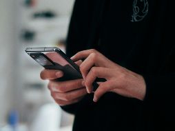 Al ser una disposición oficial, los usuarios de líneas telefónicas en México están obligados a realizar esta vinculación. UNSPLASH / J. LEUPE