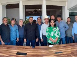 Los productores aceptaron abandonarlas para asistir a una reunión, a celebrarse en la Ciudad de México, para definir los apoyos federales y estatales que se darán a la cosecha de maíz. ESPECIAL