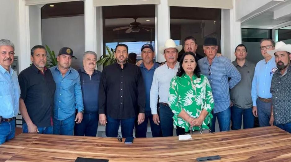 Los productores aceptaron abandonarlas para asistir a una reunión, a celebrarse en la Ciudad de México, para definir los apoyos federales y estatales que se darán a la cosecha de maíz. ESPECIAL