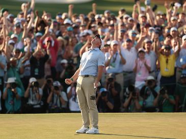 McIlroy firmó una tarjeta de 276 golpes (-12), con 71 (-1) este domingo, para consagrarse.  EFE/ E. S. LESSER.