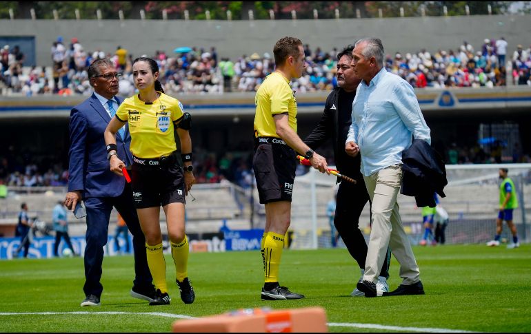 Fotógrafos que asistieron al partido aseguran que, al retirarse del campo de juego, Bueno habría explotado contra la jueza del encuentro. IMAGO7.