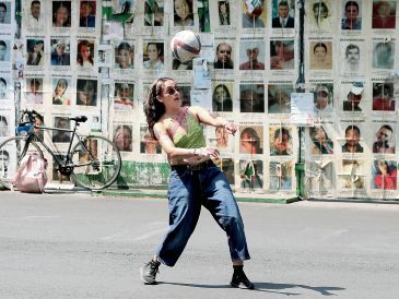 Los colectivos se reunieron en Paseo de la Reforma, en la Ciudad de México. EFE