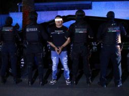 El sujeto de 30 años fue detenido y puesto a disposición de un agente del Ministerio Público, quien se encargará de continuar con las investigaciones. ESPECIAL