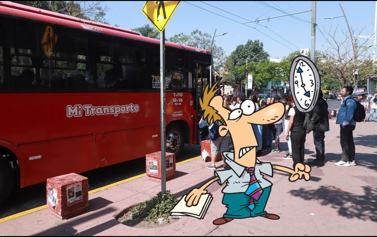 El regreso a clases ha provocado tráfico intenso en varias vialidades del AMG con retrasos en varias rutas del transporte público. EL INFORMADOR / ARCHIVO